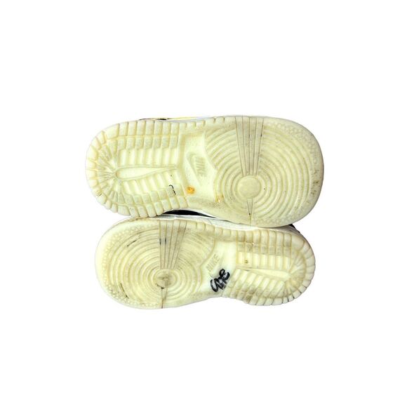 Nike Kids Shoes - Black and Orange - Picture 9 of 11